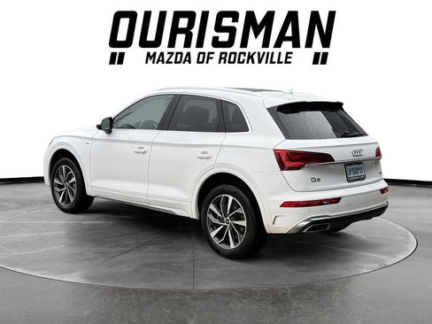 Used 2023 Audi Q5 2.0T Premium w/ Convenience Package AWD/4WD image 4