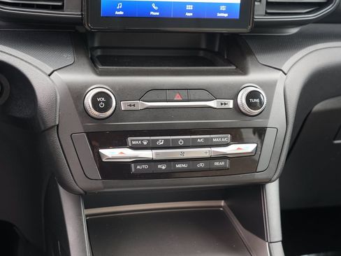 Used 2020 Ford Explorer 4WD image 25