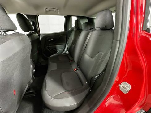 Used 2023 Jeep Renegade Trailhawk AWD/4WD image 25