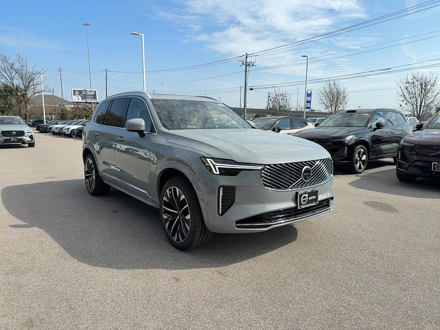 New 2026 Volvo XC90 T8 Plus w/ Protection Package AWD/4WD image 7