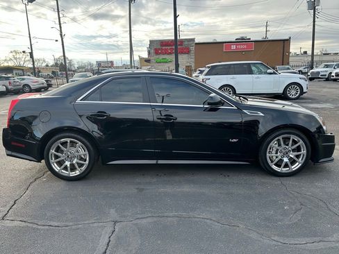 Used 2010 Cadillac CTS V image 7