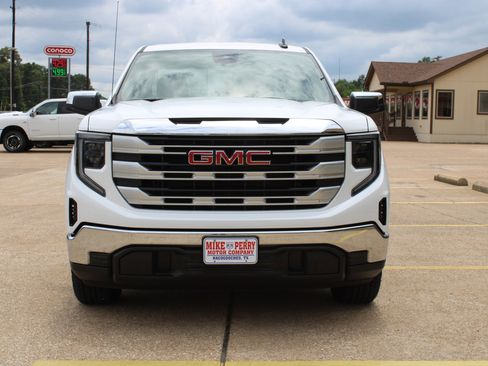 Used 2026 GMC Sierra 1500 SLE RWD image 3