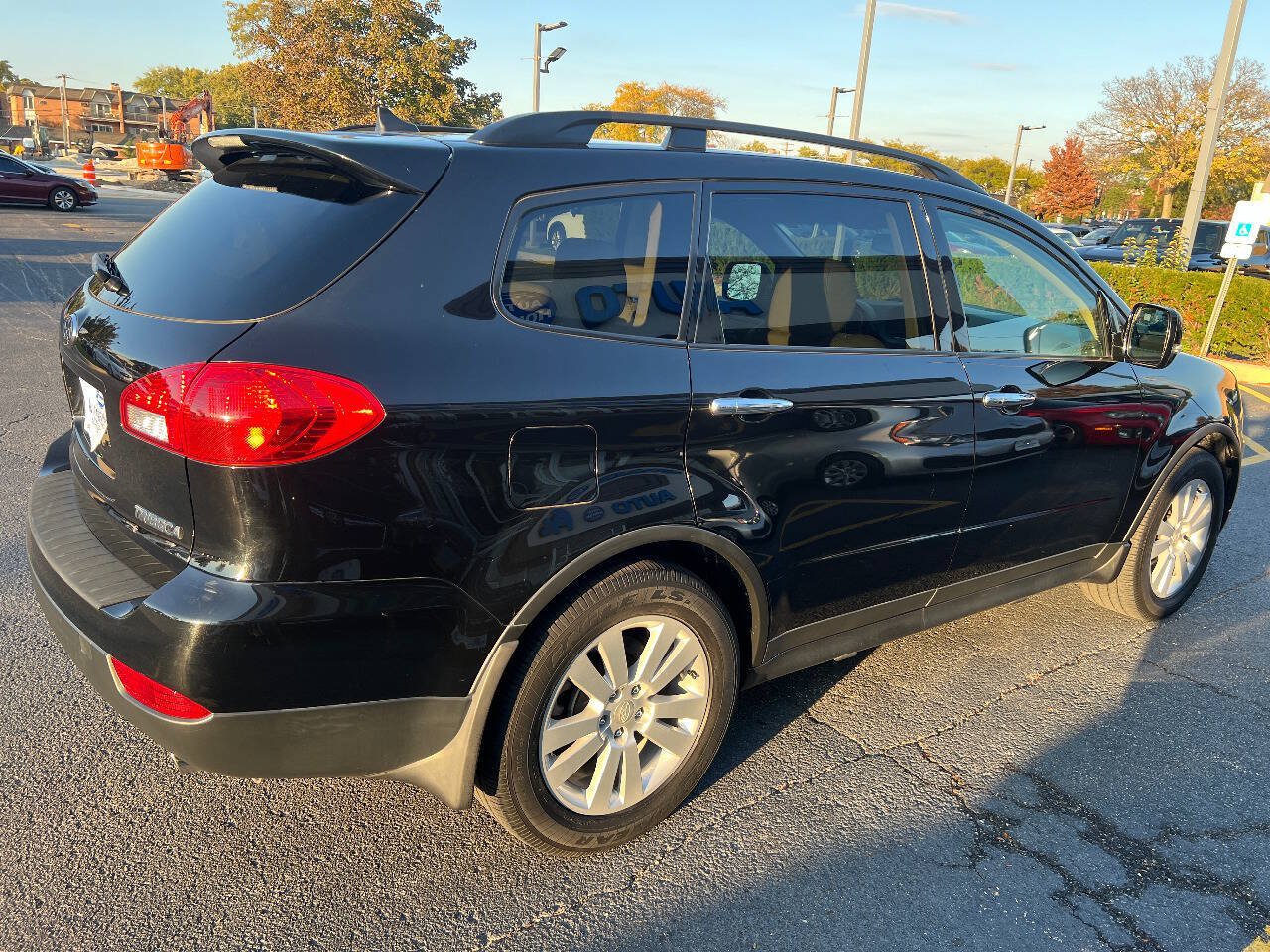 Used 2012 Subaru Tribeca Limited w/ PWR Moonroof Pkg AWD/4WD image 13