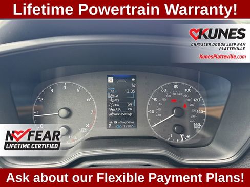 Used 2025 Toyota Corolla LE image 16