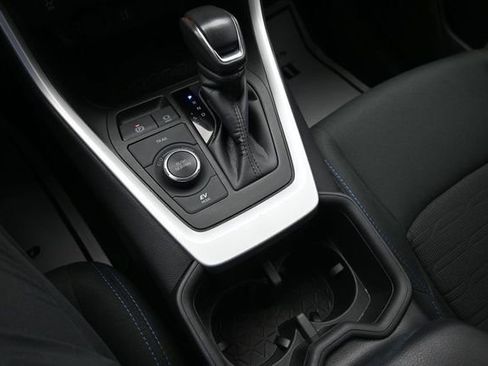Used 2024 Toyota RAV4 SE AWD/4WD image 42