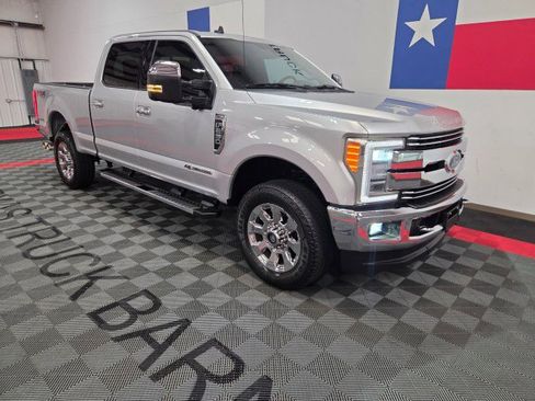 Used 2019 Ford F250 Lariat w/ Lariat Ultimate Package image 24