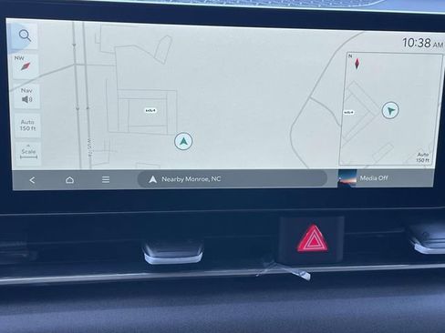 New 2026 Kia Carnival EX image 36