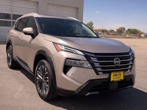Used 2026 Nissan Rogue Platinum w/ Platinum Premium Package AWD/4WD image 4