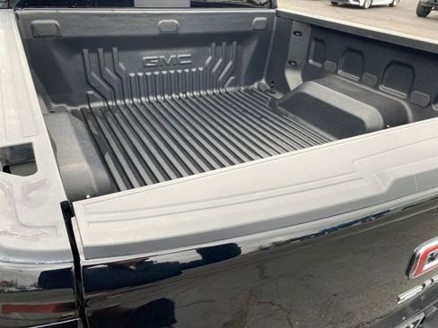 Certified 2025 GMC Sierra 1500 Elevation w/ Preferred Package image 21