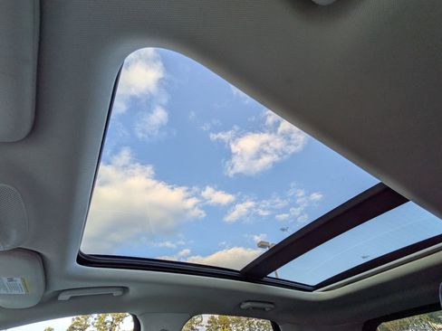 Certified 2024 Ford Edge SEL w/ Convenience Package image 25