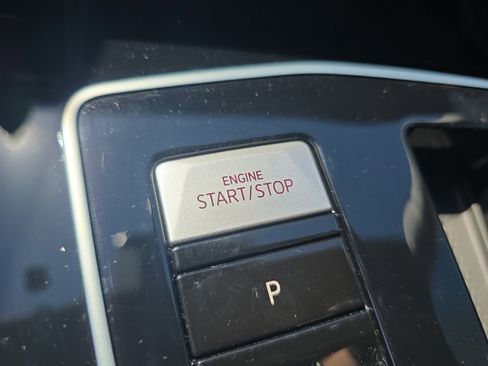Certified 2023 Volkswagen GTI SE FWD image 30