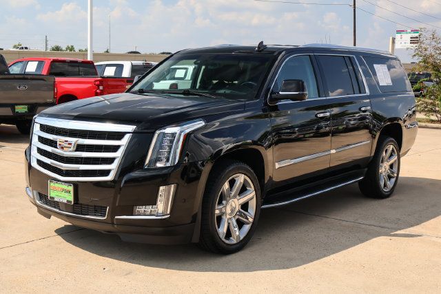 Used 2019 Cadillac Escalade ESV Premium Luxury RWD image 3