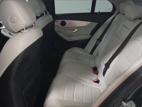 Used 2015 Mercedes-Benz C 300 4MATIC Sedan image 6