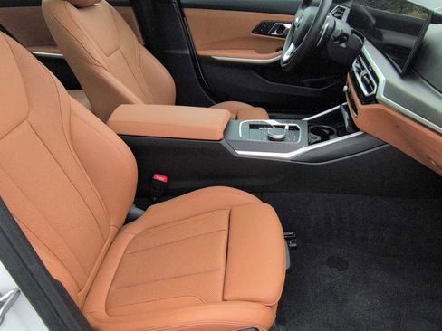 Used 2024 BMW 330i xDrive Sedan w/ Convenience Package image 30