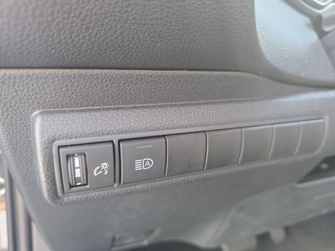 Used 2022 Toyota Corolla LE w/ LE Convenience Package FWD image 20