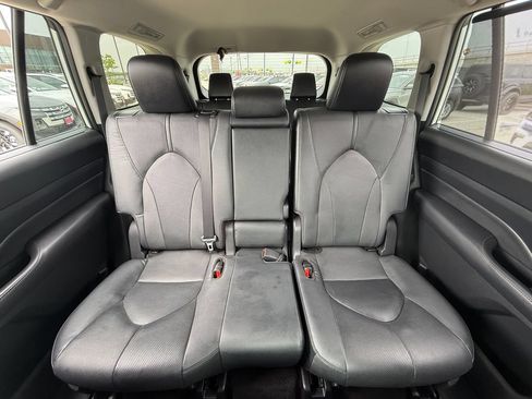 Used 2024 Toyota Grand Highlander FWD image 34