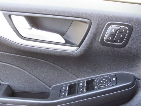 Used 2024 Ford Escape Platinum AWD/4WD image 34