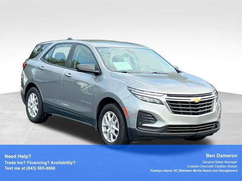Used 2023 Chevrolet Equinox LS FWD image 3