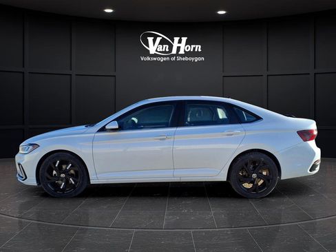 New 2026 Volkswagen Jetta SE FWD image 6