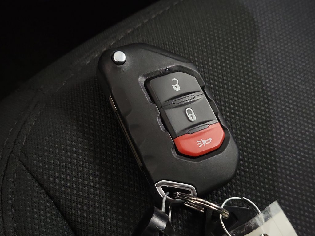 Used 2023 Jeep Wrangler Unlimited Sport AWD/4WD image 26