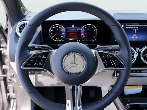 New 2026 Mercedes-Benz GLA 250 4MATIC image 32