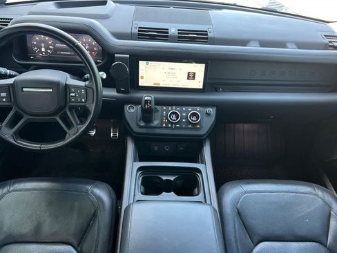 Used 2020 Land Rover Defender 110 X image 4