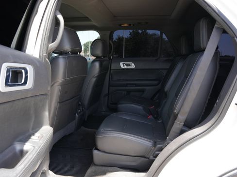 Used 2015 Ford Explorer Sport w/ Equipment Group 401A AWD/4WD image 19
