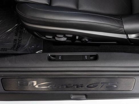 Certified 2024 Porsche 911 Carrera GTS image 90