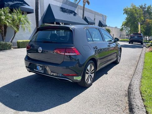 Used 2019 Volkswagen e-Golf SEL Premium image 5