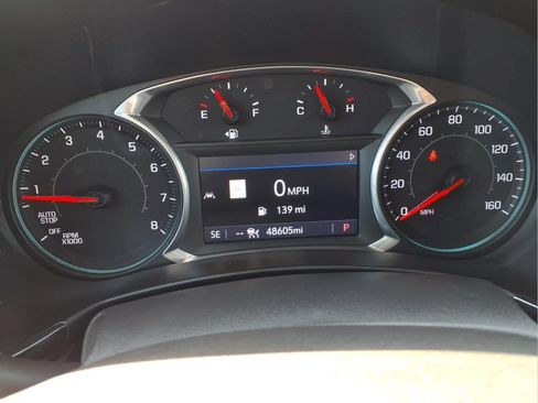 Used 2022 Chevrolet Equinox RS w/ RS Leather Package FWD image 16