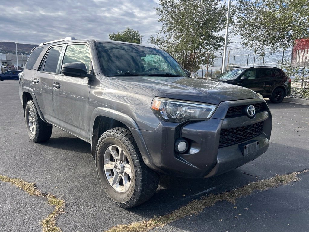 Used 2015 Toyota 4Runner SR5 AWD/4WD image 1