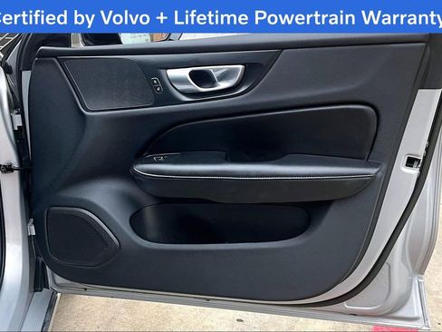 Used 2024 Volvo S60 B5 Core image 24