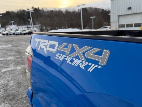 Used 2020 Toyota Tacoma TRD Sport image 27