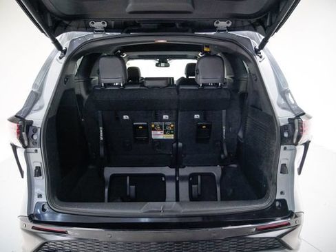 Used 2024 Toyota Sienna XSE AWD/4WD image 16