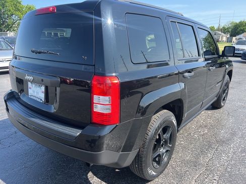 Used 2016 Jeep Patriot Sport image 7