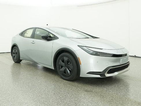 New 2026 Toyota Prius Plug-In Hybrid FWD image 34