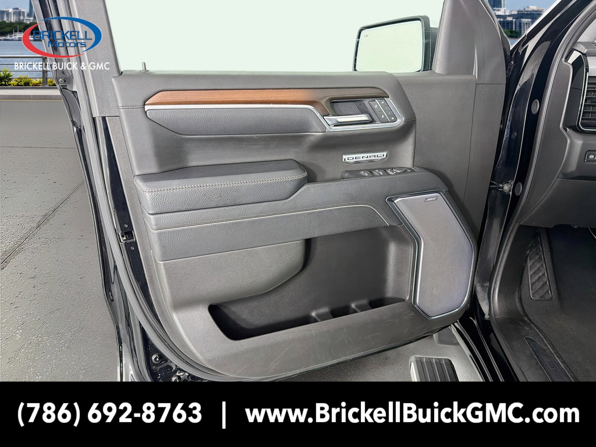 Used 2025 GMC Sierra 1500 Denali w/ Denali Reserve Package AWD/4WD image 22