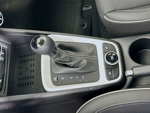 New 2026 Hyundai Venue SEL FWD image 14