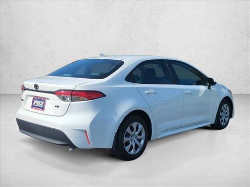 Used 2026 Toyota Corolla LE FWD image 5