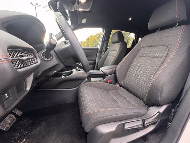 Used 2025 Honda HR-V Sport image 12