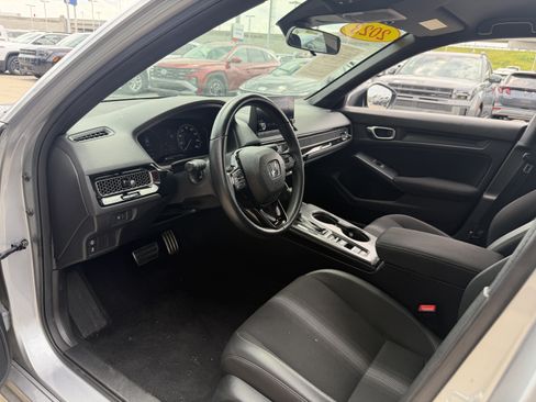 Used 2023 Honda Civic Sport image 25
