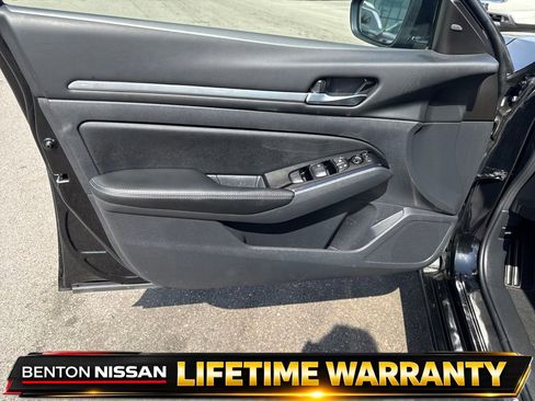 Used 2025 Nissan Altima 2.5 SL image 12