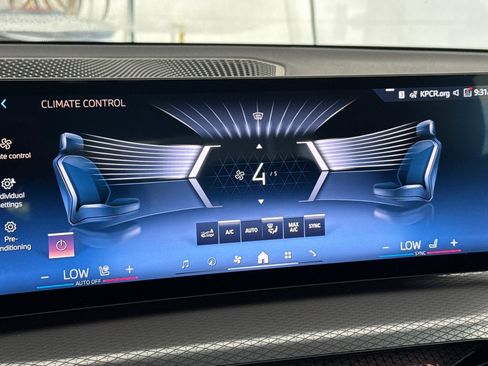 Used 2025 BMW 330i 330i w/ Convenience Package image 23