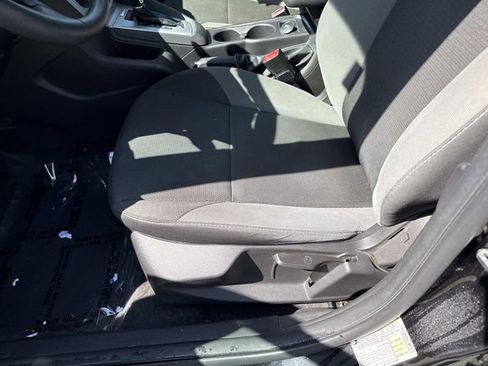 Used 2013 Ford Focus SE FWD image 15