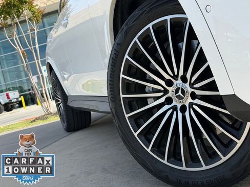 Used 2024 Mercedes-Benz GLC 300 4MATIC image 14