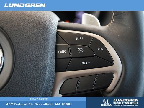 Used 2017 Jeep Grand Cherokee Limited AWD/4WD image 19