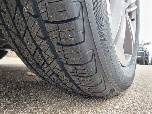 Used 2020 GMC Terrain SLT image 18