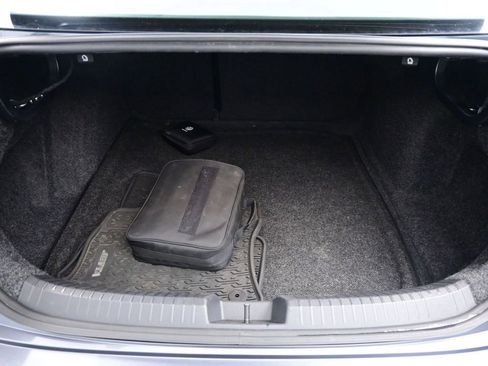 Used 2022 Volkswagen Jetta SE image 39