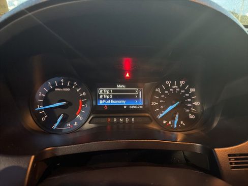 Used 2018 Ford Explorer XLT FWD image 9