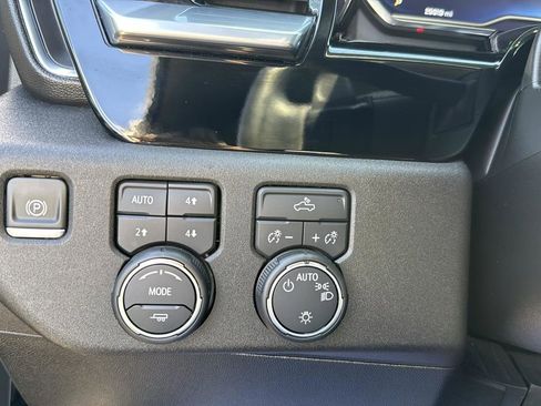 Used 2024 Chevrolet Silverado 1500 LT w/ Texas Edition Plus image 18